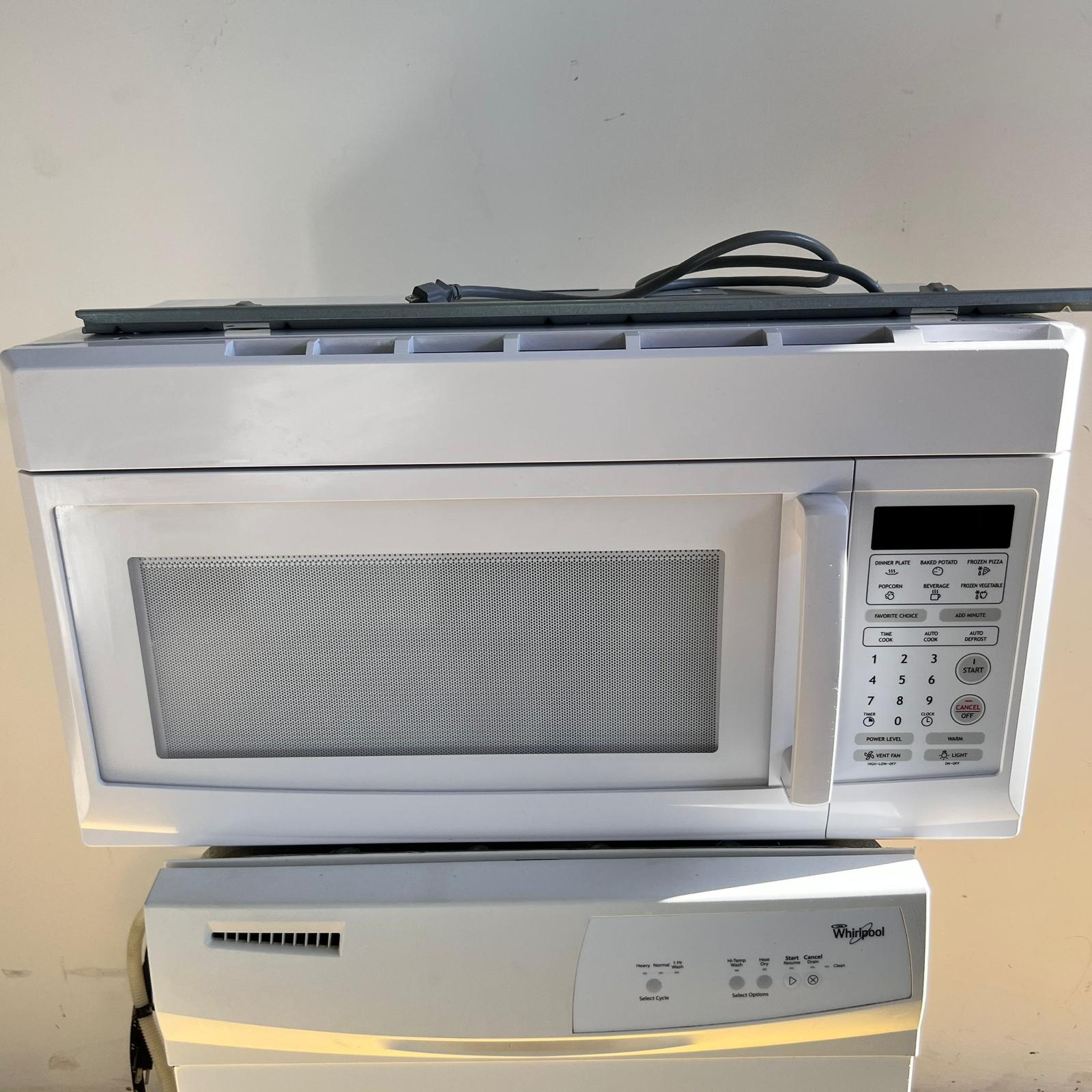 Magic Chef Over-the-Range Microwave Magic Chef Over-the-Range Microwave